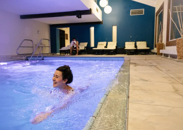 بارين تيتيسي فندق 4*