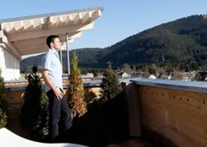 فندق بارين تيتيسي 4*